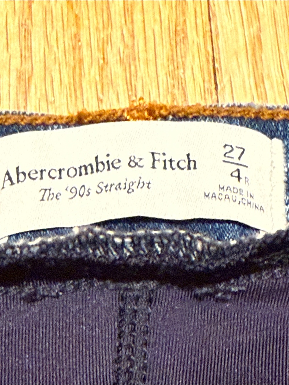 Abercrombie Maternity Light Blue 90s Straight Jeans Over-Belly Size 27/4 - Picture 7 of 16